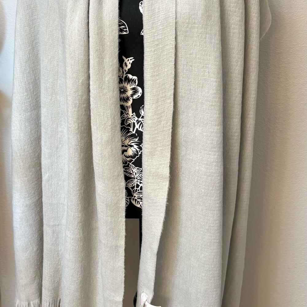 Free People Light Gray Scarf